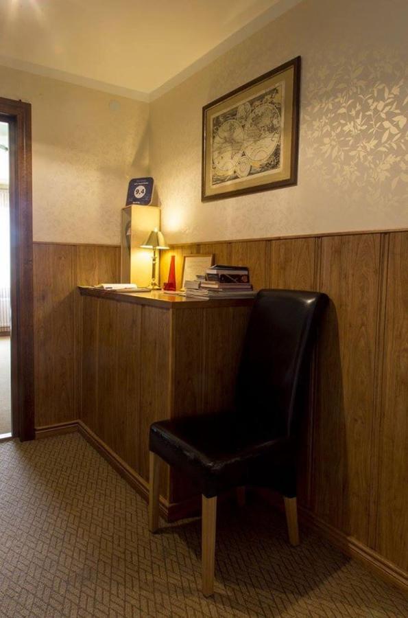 Vahe Guest House Poltsamaa Exterior foto